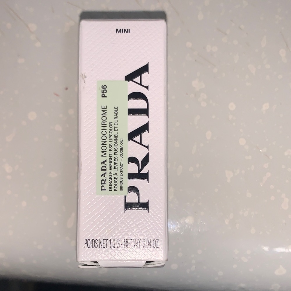 Prada Monochrome Lipcolor P56 - hyper Matte - Picture 2 of 6
